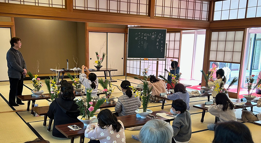 令和7年度 冬のこども華道教室【募集】